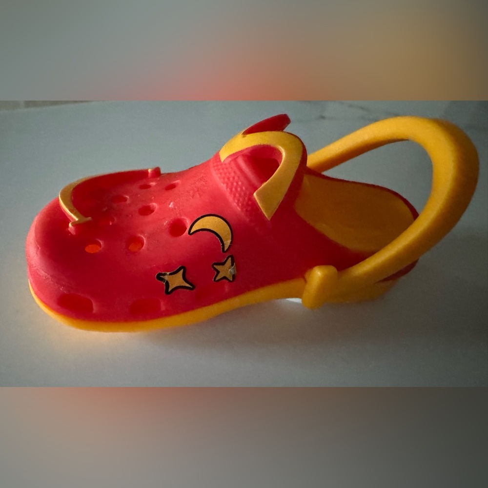 McDonalds Croc - Picture 2 of 3